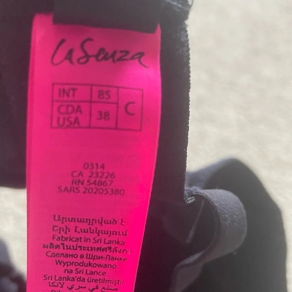 La SENZA Basic Black Bra - Picture 5 of 5